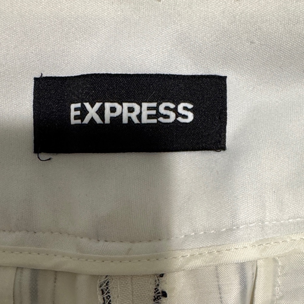Express Women's Black and White Striped Shorts - Picture 5 of 6